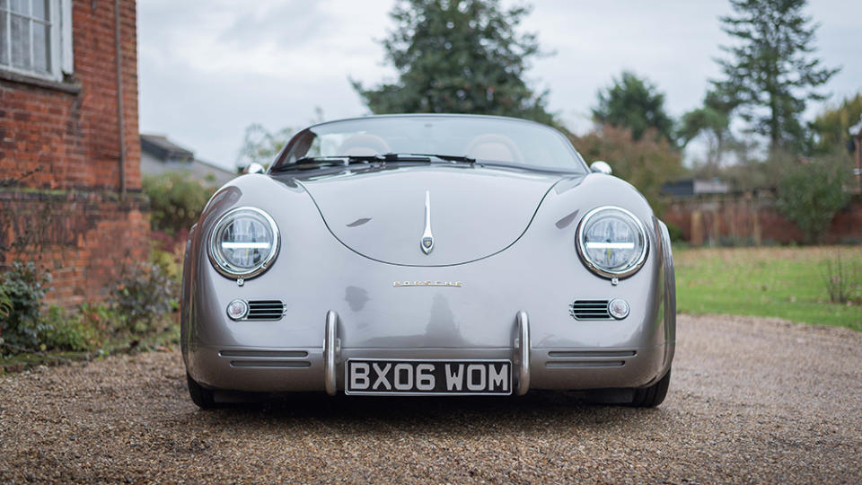 Iconic Autobody 387 Speedster