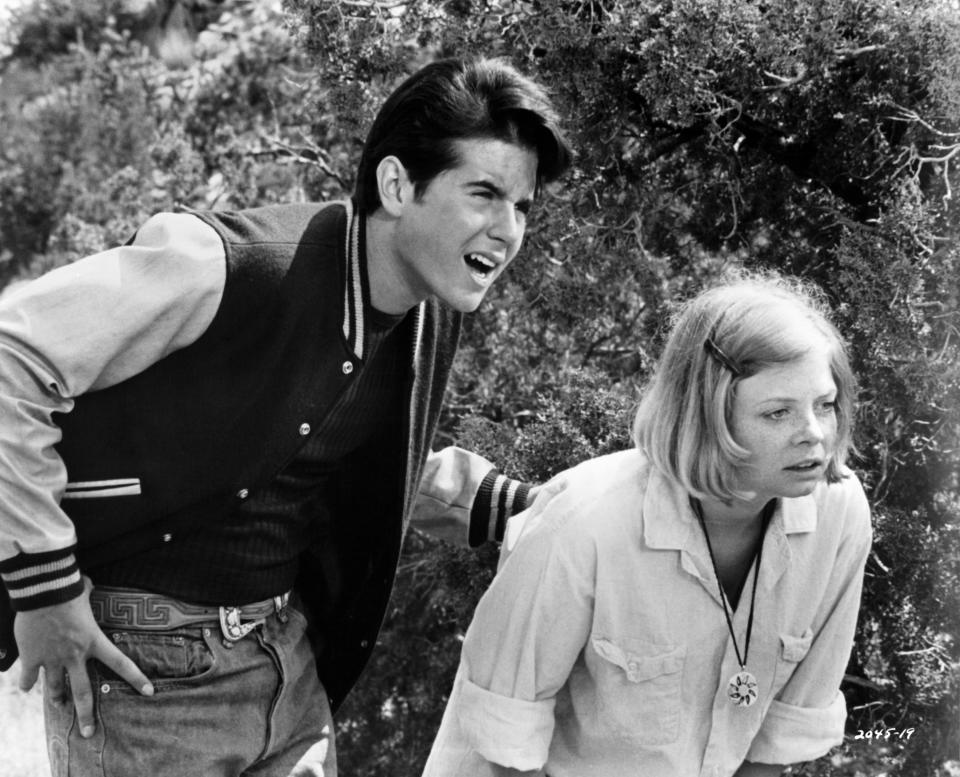 Desi Arnaz Jr. y Catherine Burns en 'Red Sky at Morning' en 1971. La actriz volvió a intentarlo pero las críticas sexistas continuaron y, en consecuencia, su autoestima se vio afectada más todavía. (Foto de Michael Ochs Archives/Getty Images)