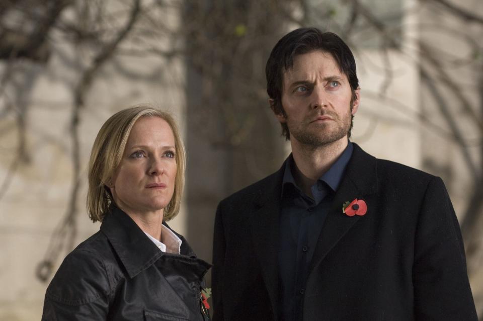 **Image embargoed until Tuesday 21st October 2008**  Picture Shows: (l-r) HERMIONE NORRIS as Ros Myers, RICHARD ARMITAGE as Lucas North. Episode 1. TX: BBC ONE Monday 27th October 2008  