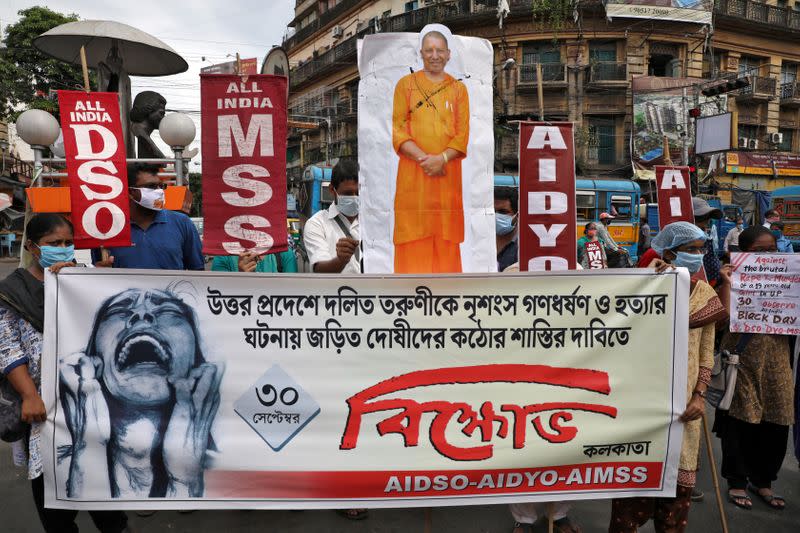 Protest after the death of a rape victim, in Kolkata