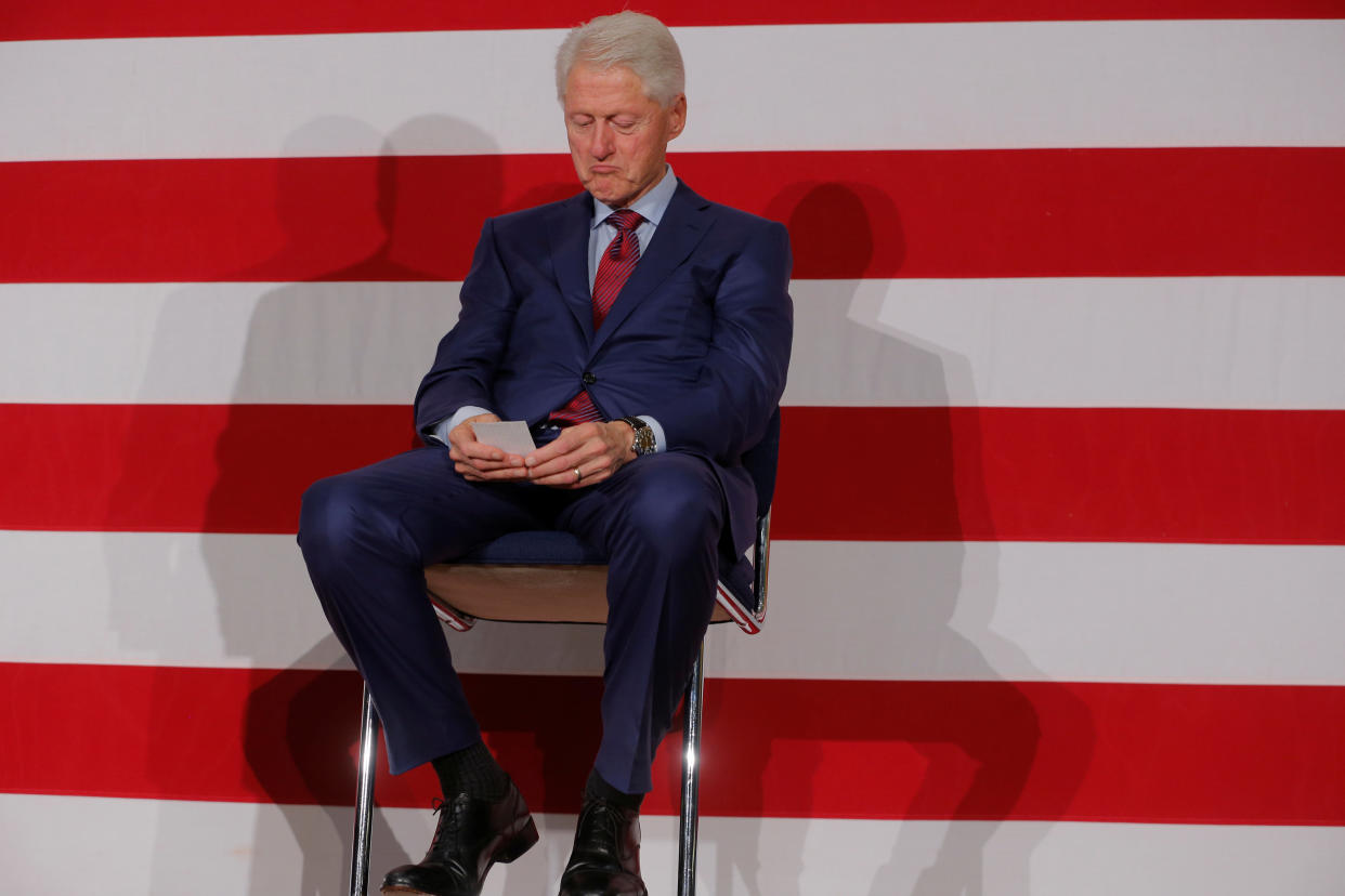 Former U.S. President Bill Clinton takes part in a campaign event for Philip Murphy, the Democratic Party nominee for governor of New Jersey, in Paramus, New Jersey, on Oct. 24. (Photo: Lucas Jackson / Reuters)