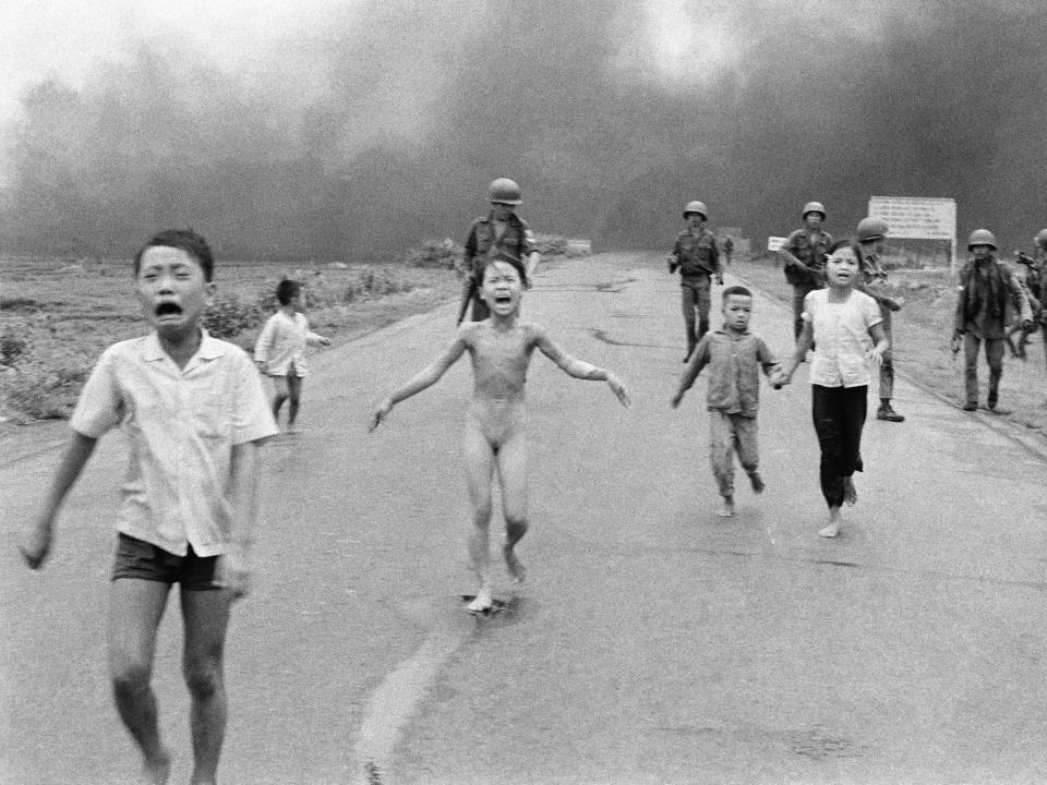 vietnam war nick ut napalm girl photo pullitzer