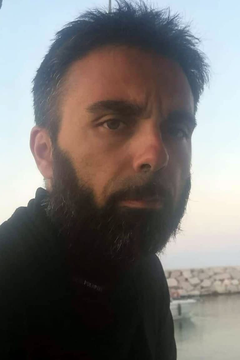 El buzo técnico Fabio Giuseppe Bisciotti, miembro de la Liga Naval Italiana, sección Foggia, y perito de parte del equipo de exploración Eslabón Perdido