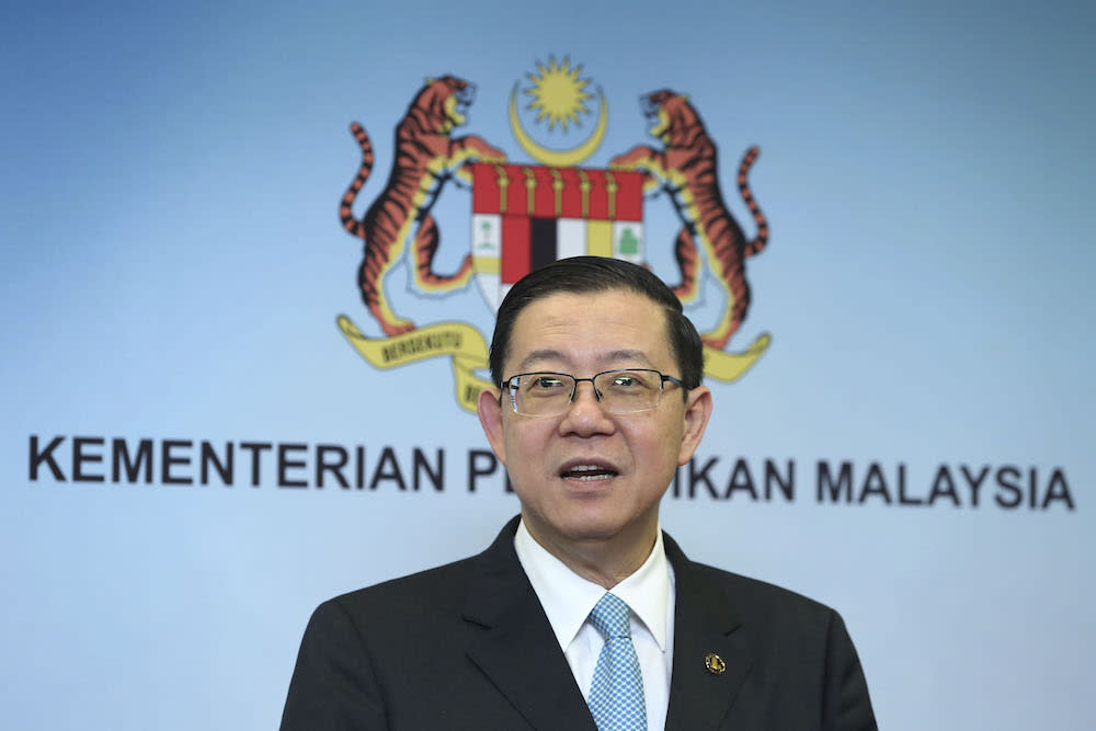 Finance Minister Lim Guan Eng speaks during a press conference at the Education Ministry in Putrajaya February 14, 2019. Lim said the cash payouts is the second phase of the BSH under the Pakatan Harapan government. — Picture by Yusof Mat