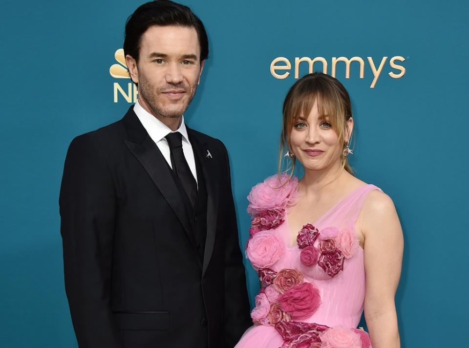  Kaley Cuoco, Tom Pelphrey, 2022 Emmy Awards, Emmys, Couples