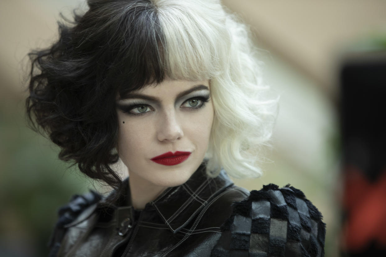 Emma Stone as Cruella in Disneyâ€™s live-action CRUELLA. Photo by Laurie Sparham. Â© 2021 Disney Enterprises Inc. All Rights Reserve