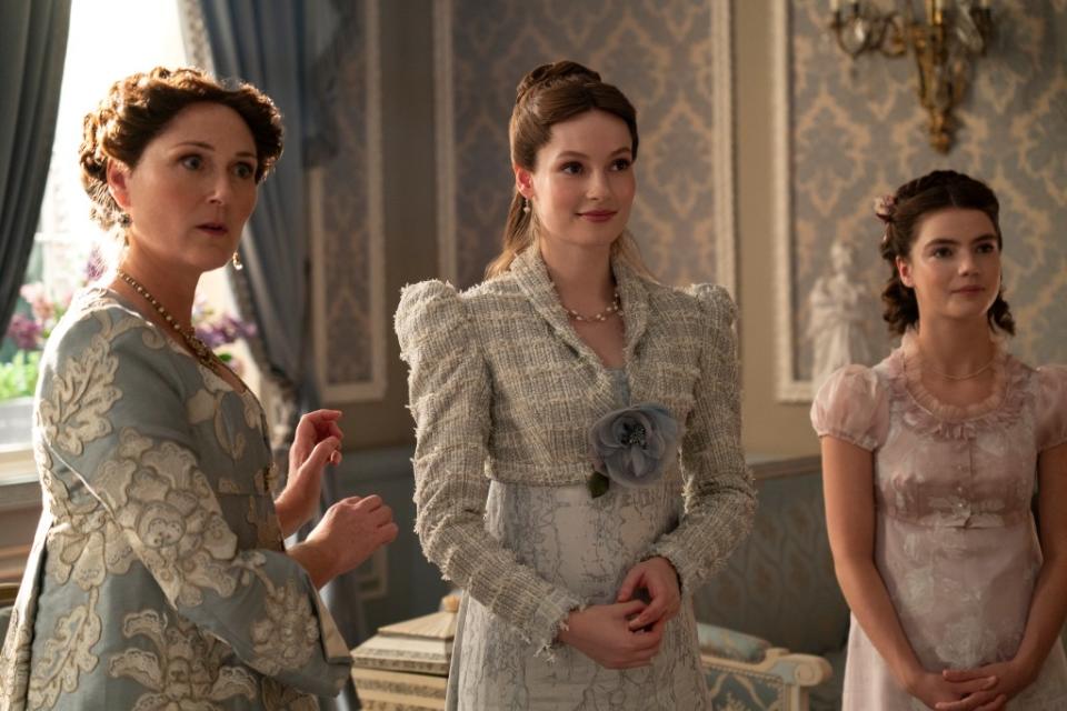 Ruth Gemmell as Lady Violet Bridgerton, Hannah Dodd as Francesca Bridgerton and Florence Hunt as Hyacinth Bridgerton. Liam Daniel/Netflix