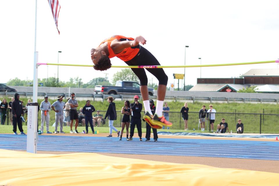 Mansfield Senior's Amil Upchurch won the Division I regional title in the high jump.