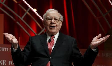 Warren Buffett, chairman and CEO of Berkshire Hathaway, speaks at the Fortune's Most Powerful Women's Summit in Washington October 13, 2015. REUTERS/Kevin Lamarque