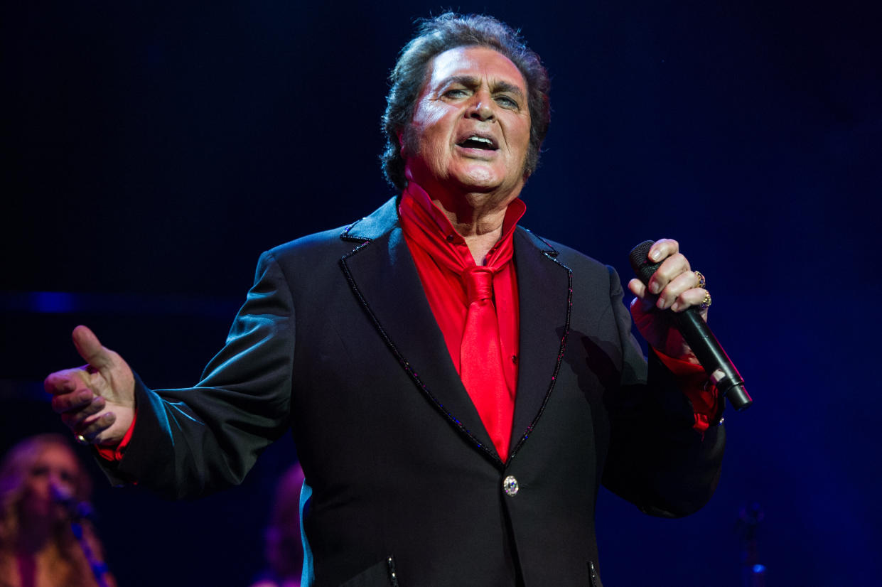 LONDON, ENGLAND - MAY 29:  Engelbert Humperdinck performs live at Royal Albert Hall on May 29, 2015 in London, England.  (Photo by Brian Rasic/WireImage)