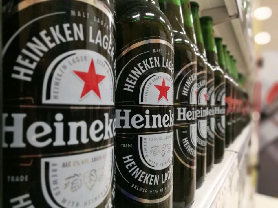 Heineken is just the latest beer company pushed to the brink by changing drinking habits among US millennials. | Source: Shutterstock