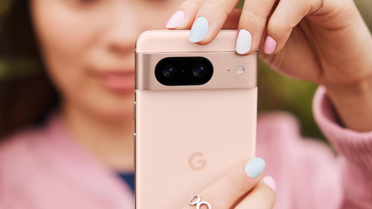  The Google Pixel 8 in Rose. 