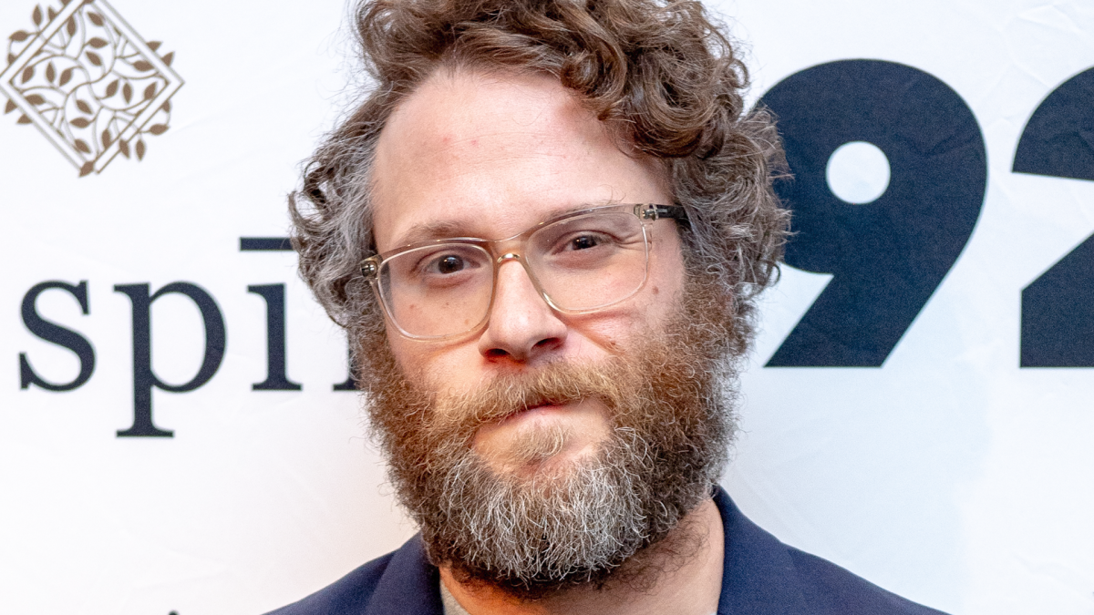 Seth Rogen Reveals He Broke The Law In Order To Feed His Pottery Addiction Video