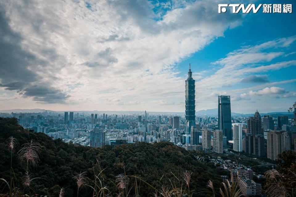 許多人在決定買房時，會希望選在都市及交通便利的蛋黃區，但價位勢必相對提高。（示意圖／unsplash）