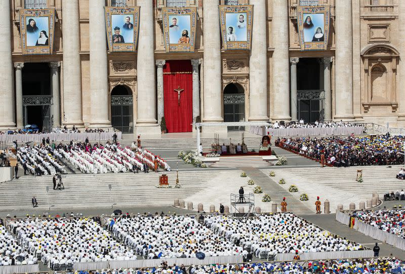 Pope Francis leads Holy Mass in St. Peter's Square and canonises ten new saints