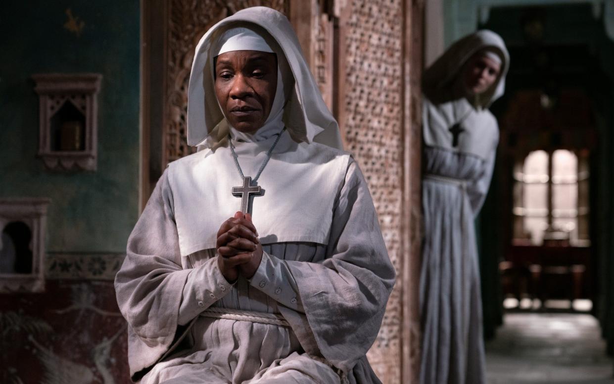 Sister Philippa (Karen Bryson) and Sister Clodagh (Gemma Arterton) in Black Narcissus - Miya Mizuno