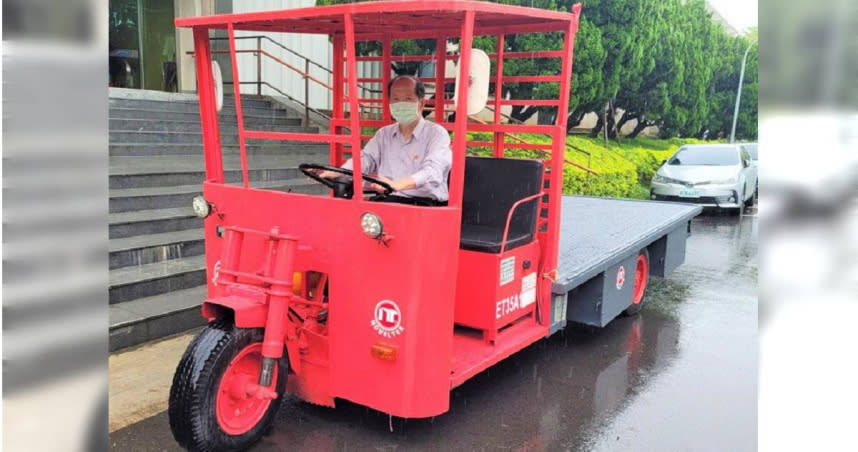 工研院推出全臺首輛超級電容儲能運輸車，以石墨烯超級電容取代鉛酸電池，可提升三成載運量。（圖／工研院提供）