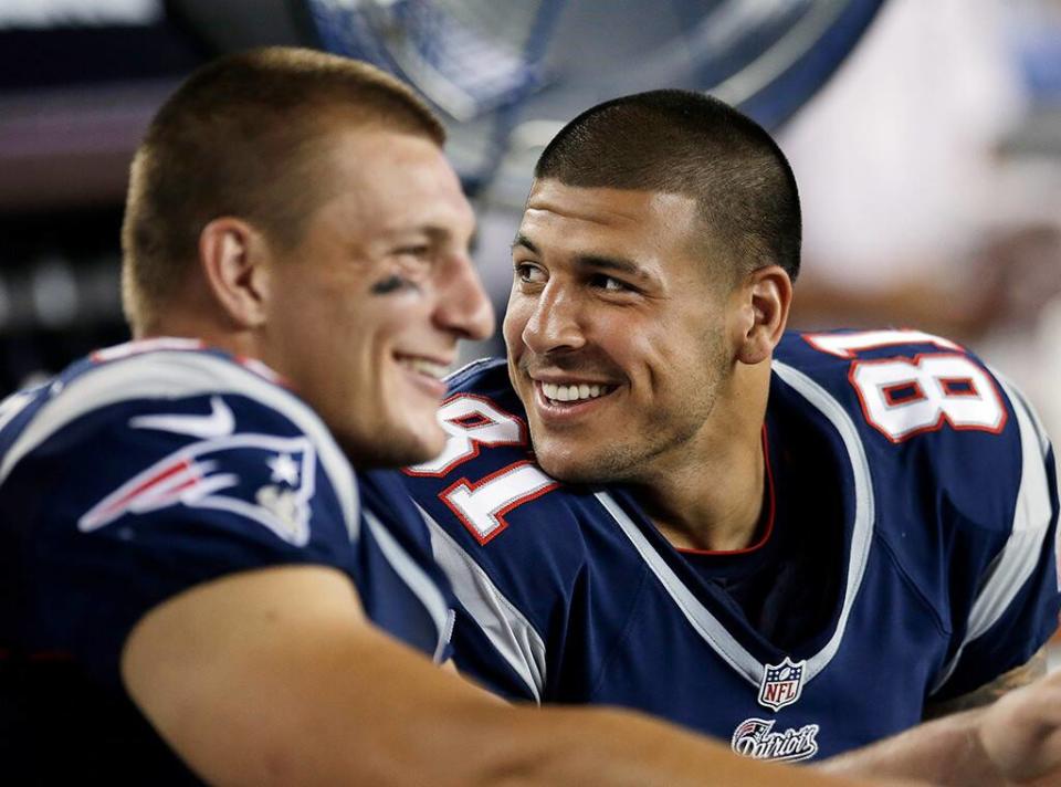 Rob Gronkowski, Aaron Hernandez, Football