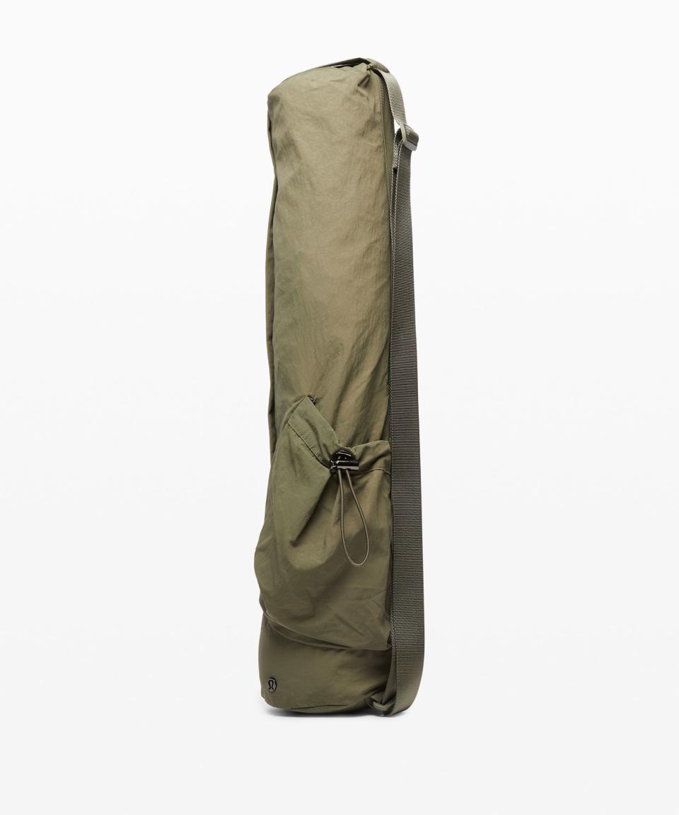 1) Lululemon The Yoga Mat Bag