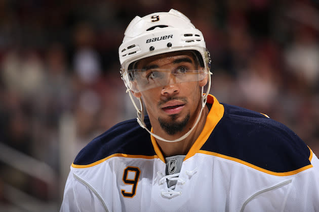 GLENDALE, AZ – FEBRUARY 26: Evander Kane #9 of the Buffalo Sabres skates up to the face-off circle during the second period of the NHL game against the Arizona Coyotes at Gila River Arena on February 26, 2017 in Glendale, Arizona. (Photo by Christian Petersen/Getty Images)