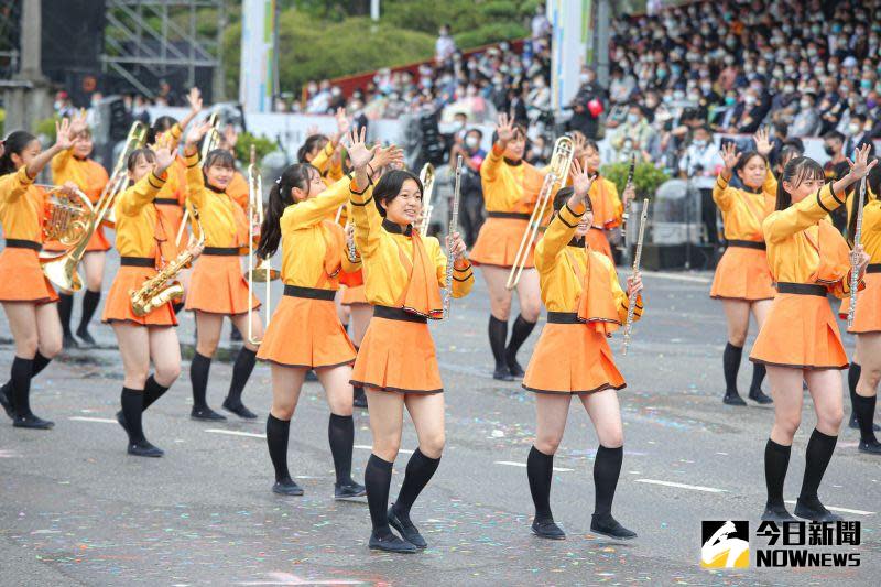 ▲ 日本京都橘高校吹奏部去（2022）年在國慶日帶來活力滿滿的演出，歡愉氣氛瞬間感染全場。（NOWnews資料照／記者葉政勳攝）