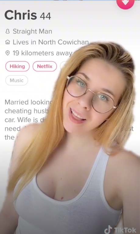 Woman outs cheating man to his wife on TikTok image