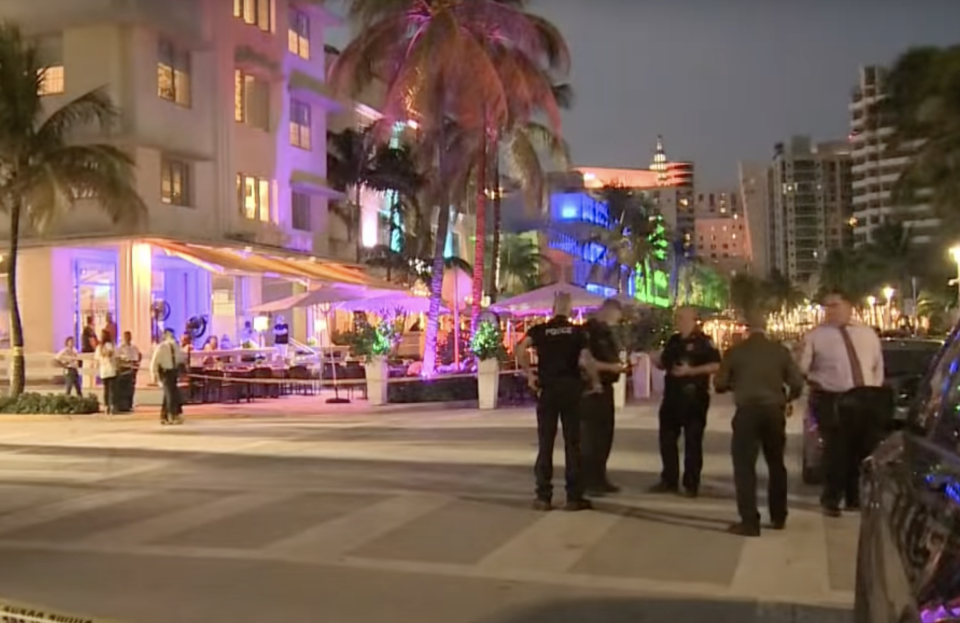 El joven padre fue asesinado mientras comía con su esposa y su hijo en la terraza de un restaurante en South Beach. (Captura de Fox13/YouTube)