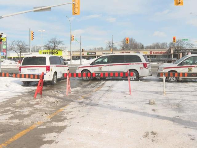 Windsor police open Huron Church Road access at Malden Road