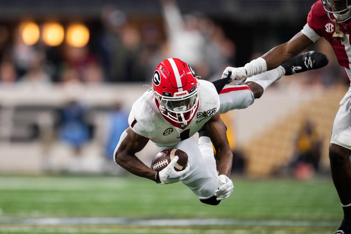 Desmond Ridder selection lands Falcons on 2022 draft winners list