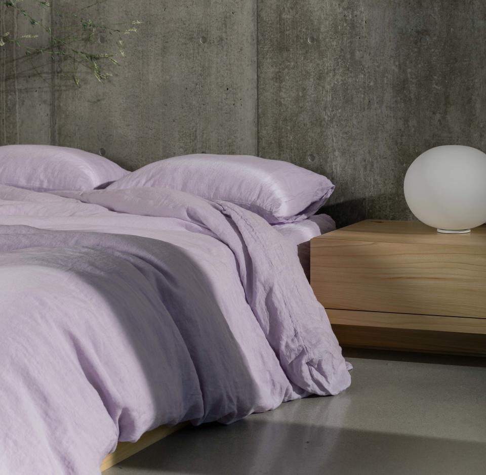 Linen Essential Set | 3 Pcs | Duvet Cover + Pillowcases. Image vis Sömn Home.