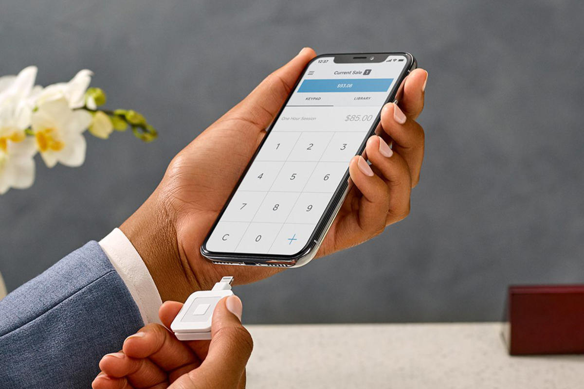 Square finally has a Lightning card reader for newer iPhones