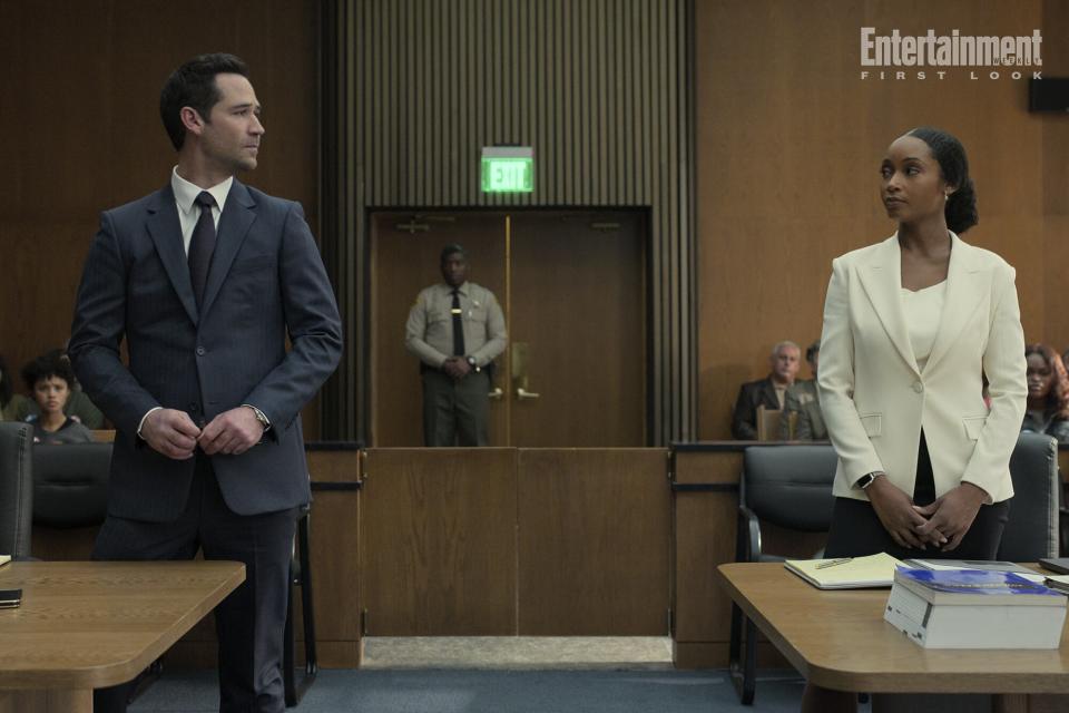 The Lincoln Lawyer. (L to R) Manuel Garcia-Rulfo as Mickey Haller, Yaya DaCosta as Andrea Freeman in episode 203 of The Lincoln Lawyer. Cr. Courtesy Of Netflix © 2023
