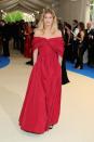Doutzen reminded us why we love off-the-shouder gowns in this Brock Collection stunner.
