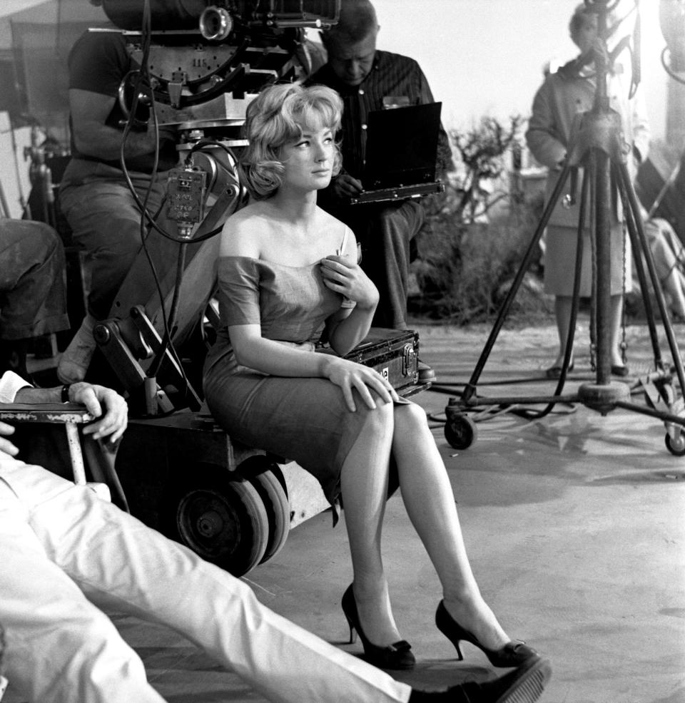 Venetia Stevenson during filming of the Alfred Hitchcock Presents story Escape to Sonoita, which also starred a young Burt Reynolds (broadcast in 1960) - CBS via Getty Images