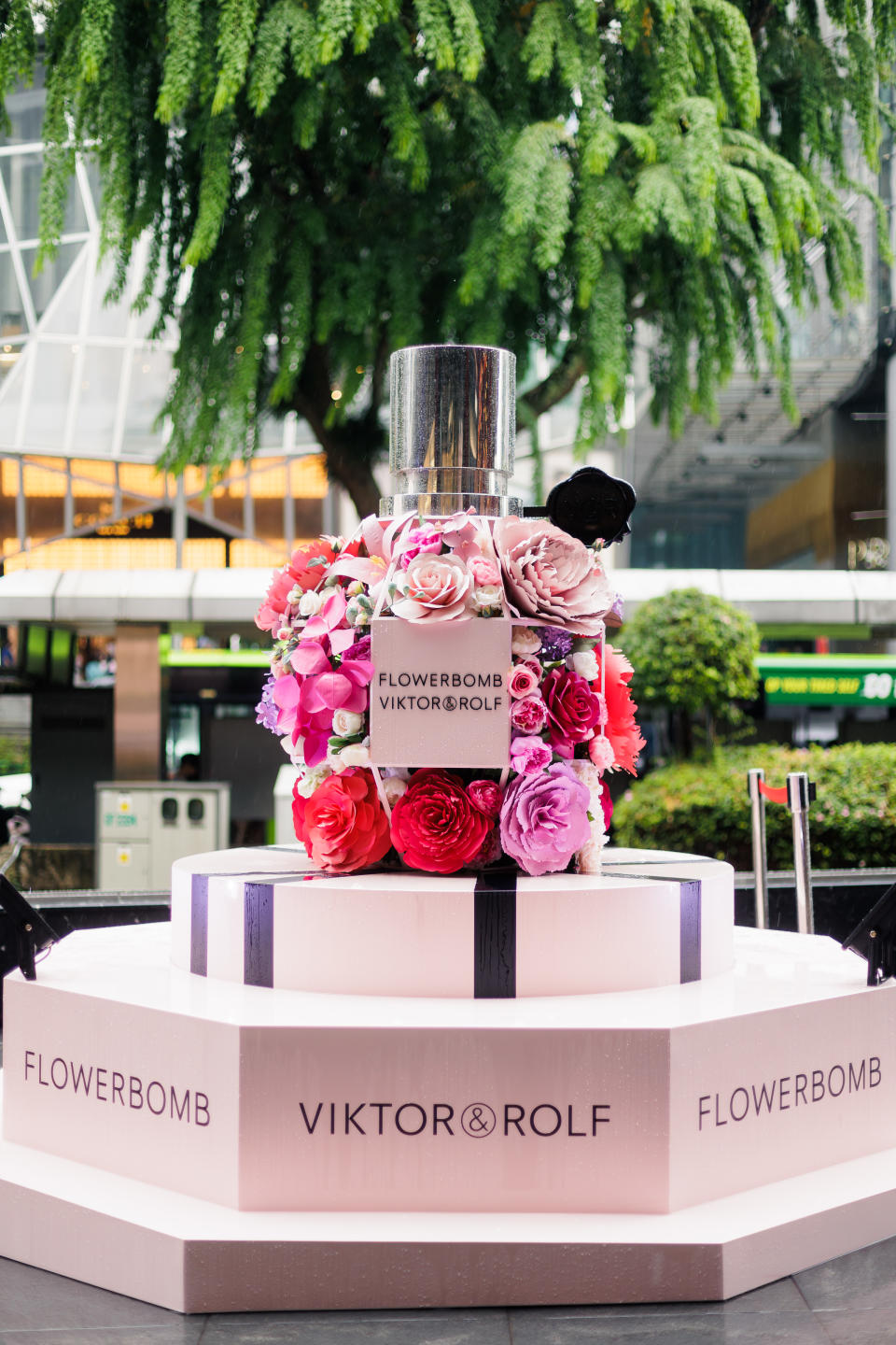 Indulge in fragrances and ice-cream at Viktor & Rolf's pop-up outside Tangs Plaza, Orchard. PHOTO: Viktor & Rolf