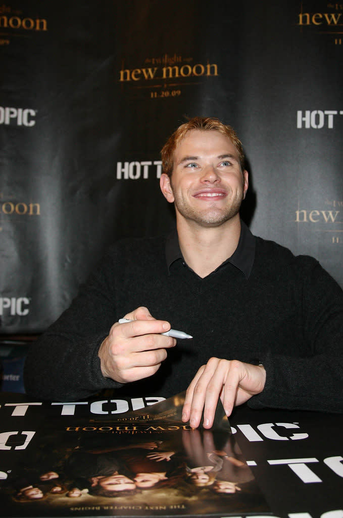 Twilight Saga New Moon Press Tour 2009 Kellan Lutz