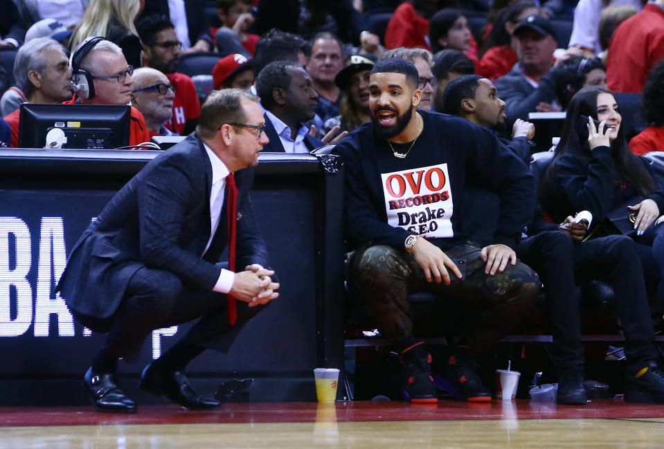 Nurse speaks with singer Drake. (Credit: Getty Images)