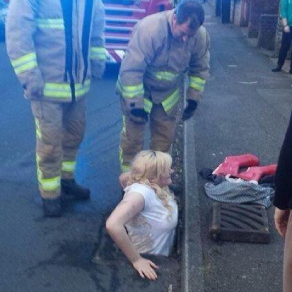 girl-stuck-drain-dover-rescued-firefighters