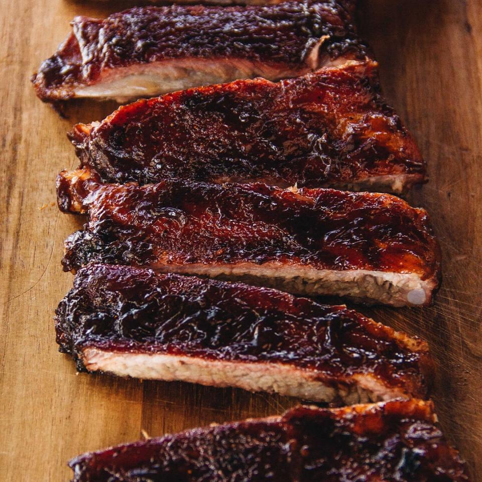 The St. Louis ribs at Sonny's BBQ comes sweet and smoky or house dry-rubbed.