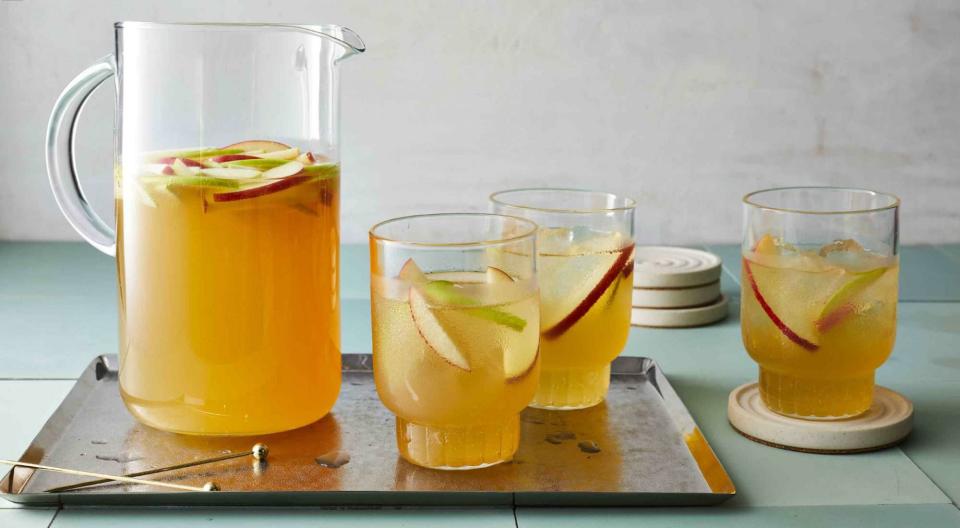 Caramel Apple Sangria