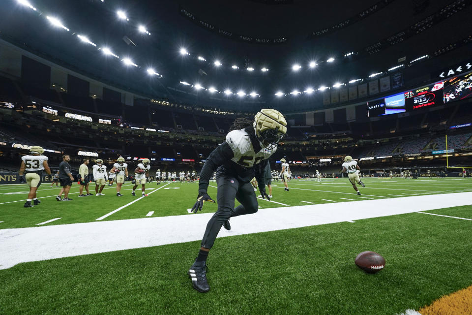 New Orleans Saints newly signed linebacker Jaylon Smith (59) works out with the team at the NFL team's football training camp in the Caesars Superdome in New Orleans, Friday, Aug. 11, 2023. (AP Photo/Gerald Herbert)