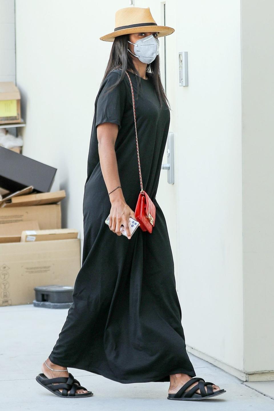 <p>Kelly Rowland steps out in Beverly Hills on Tuesday to do a little shopping on Rodeo Drive.</p>