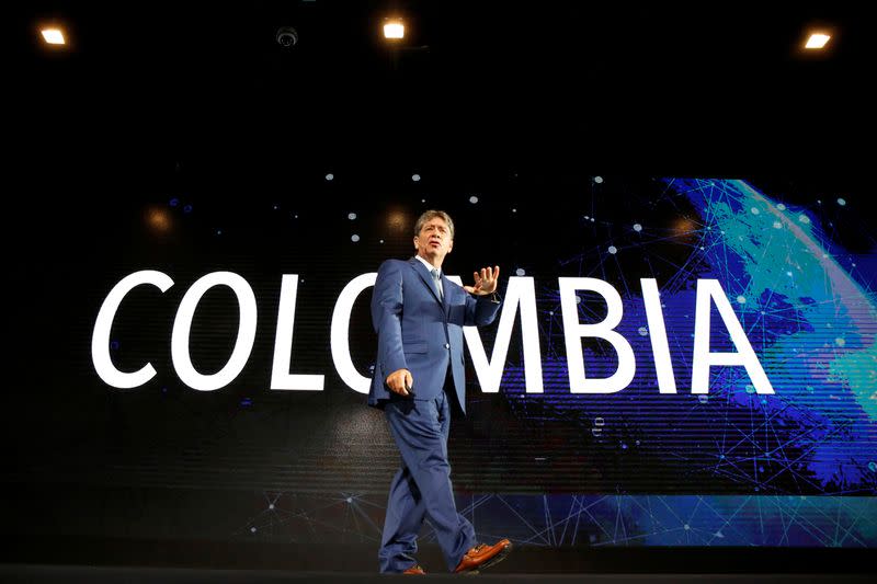 Foto de archivo. El presidente de la Asociación Nacional de Empresarios de Colombia (ANDI), Bruce Mac Master, habla durante el Cuarto Congreso Empresarial Colombiano, en Medellín