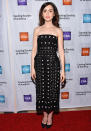 <p>Whhaaaattt?! Lass du uns nicht auch noch im Stich, liebe Lily Collins! Für die Artios Awards in Beverly Hills wickelte sich die Schauspielerin mit dem legendären Stilgefühl in Omas altes Makramee-Tischdeckchen, das sich als Kleid von Alberta Ferretti tarnte. (19. Januar 2017, Bild: Getty Images) </p>