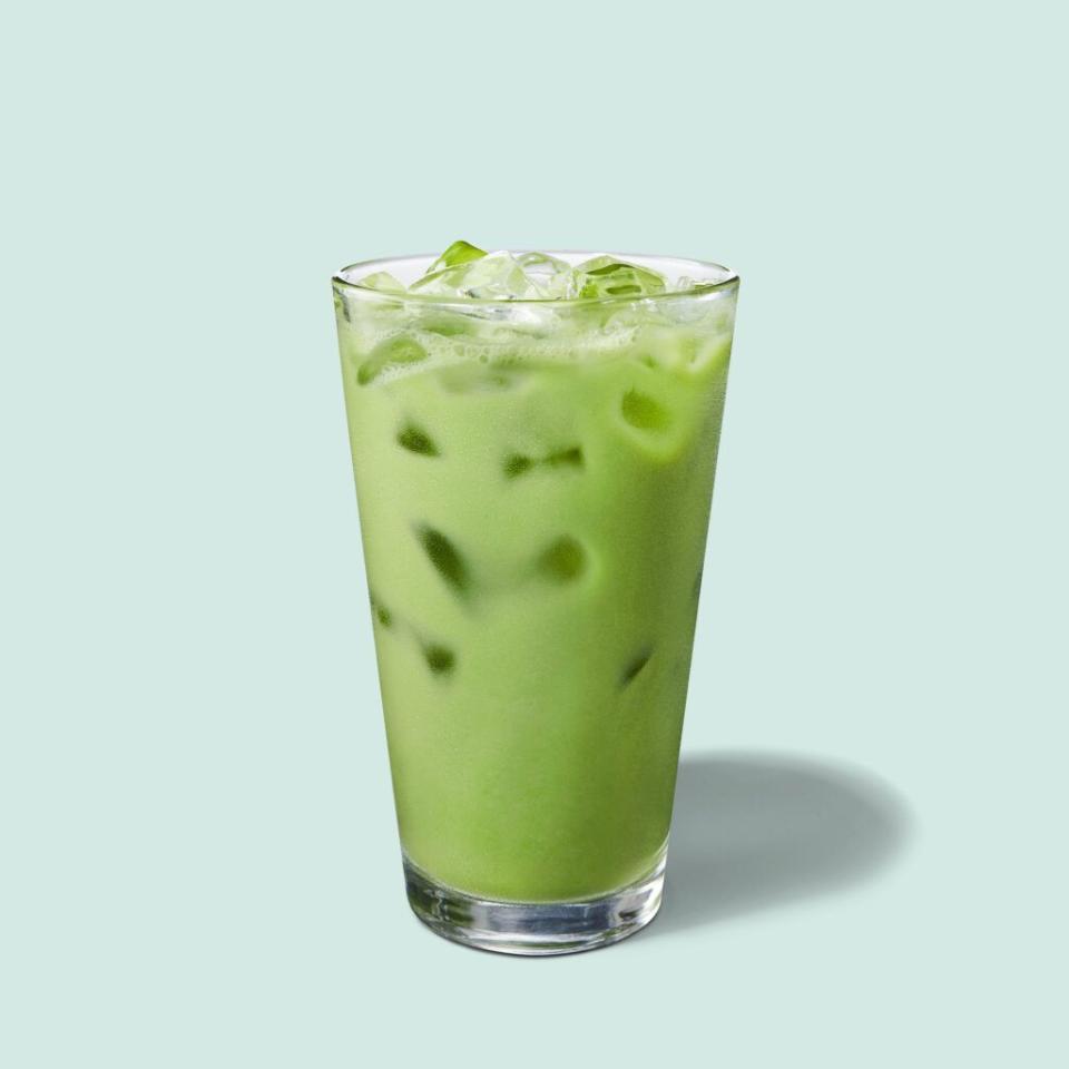 7) Iced Pineapple Matcha Drink