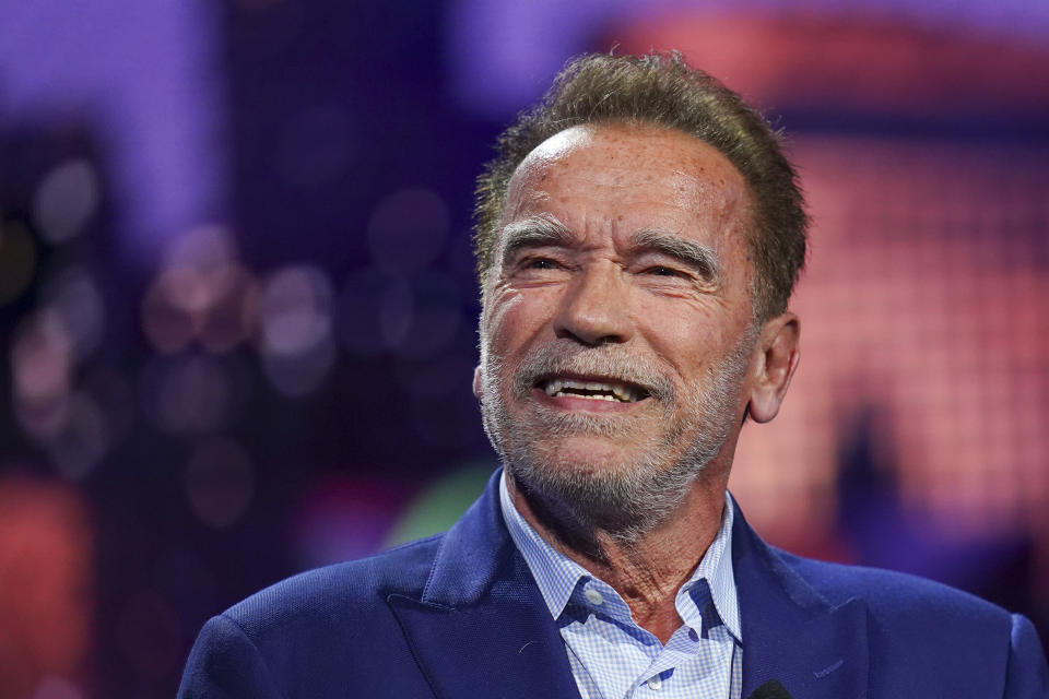 Arnold Schwarzenegger talks about higher political aspirations ahead of the 2024 presidential election. 