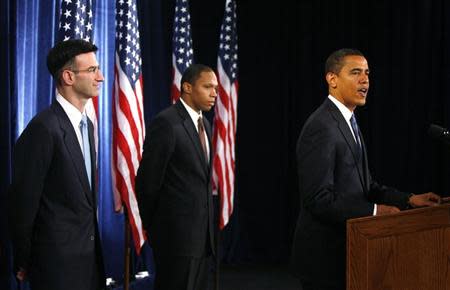 U.S. President-elect Barack Obama introduces his Peter Orszag (L), the current director of the Congressional Budget Office, as his choice for director of the Office of Management and Budget (OMB) and Rob Nabors (C), currently staff director of the U.S. House Appropriations Committee, as deputy director of the OMB during a news conference in Chicago November 25, 2008. REUTERS/Jeff Haynes