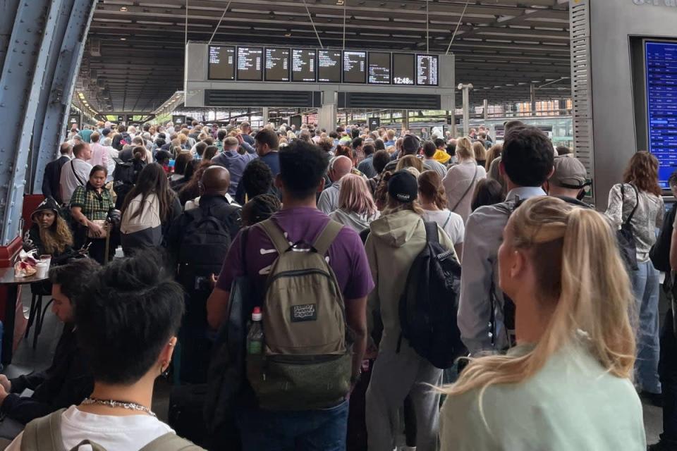King’s Cross was very crowded  on Tuesday afternoon amid the disruption  ( )