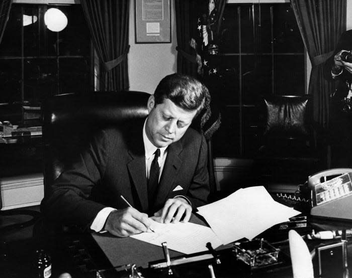 jfk proclamation 3504 naval quarantine cuban missile crisis