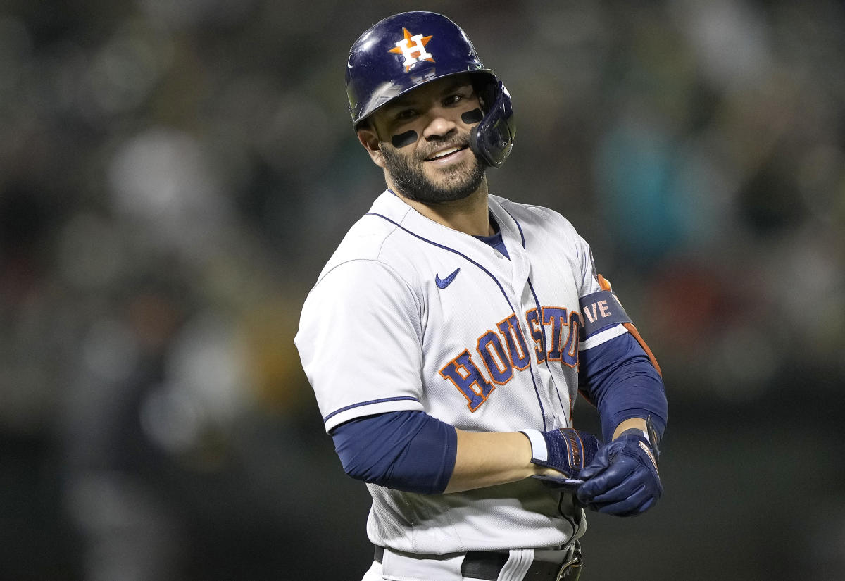 Astros and All-Star José Altuve agree to 5-year, $125M extension